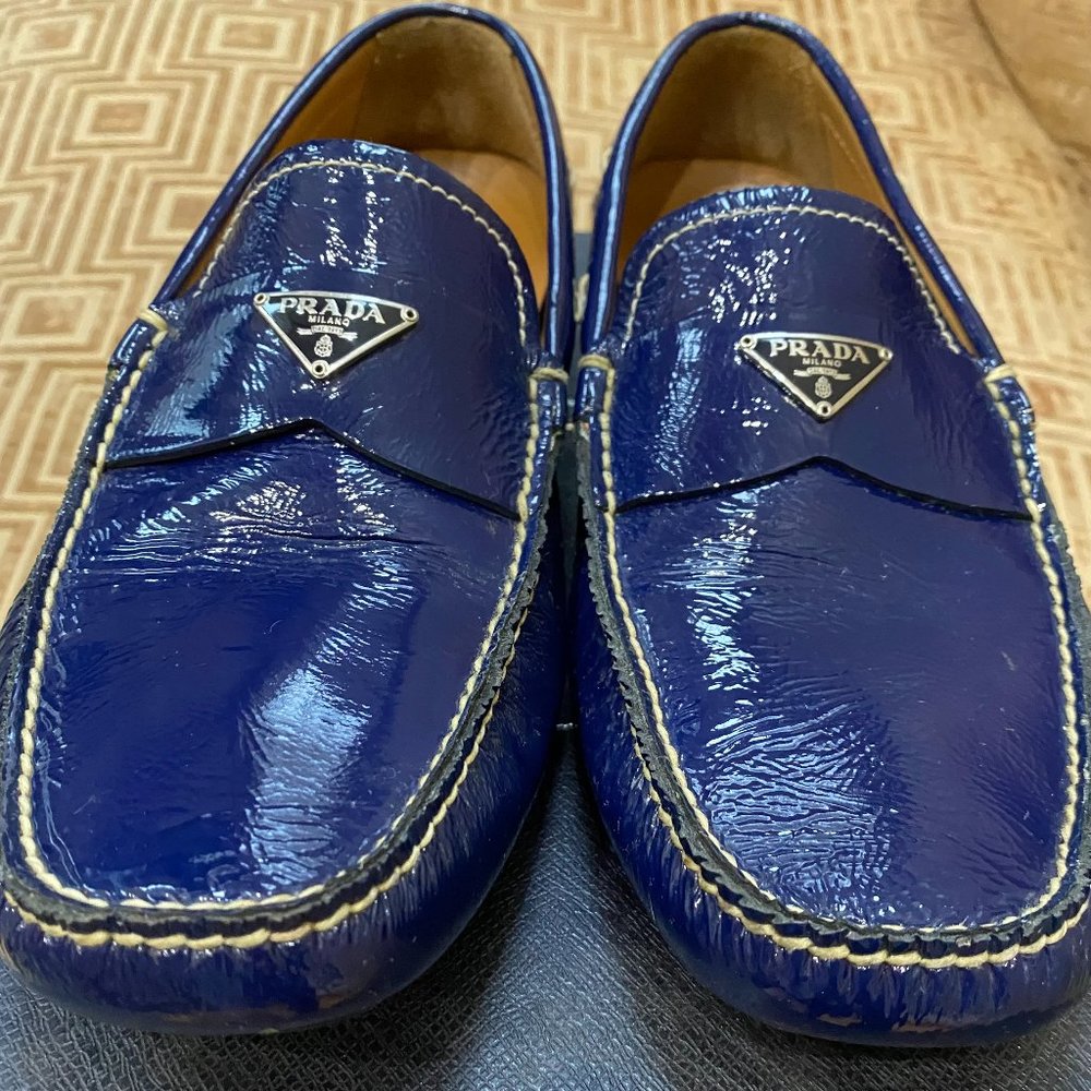 PRADA - NAVY BLUE PATENT LEATHER COMFORT LOAFER/DRIVING SHOE - MEN 9.5